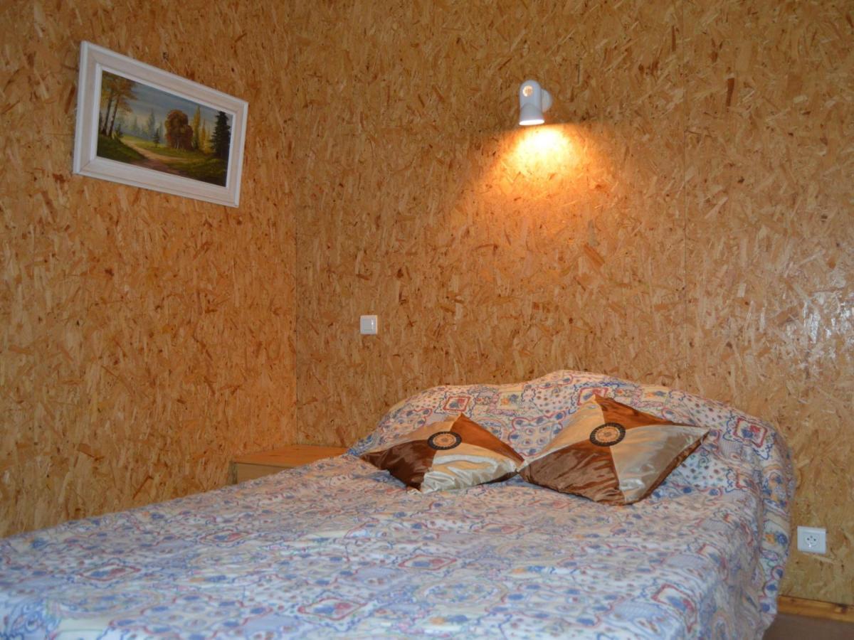Chalet En Pleine Nature A Orsennes Avec Etang A Proximite, Ideal Pour 6 Personnes Et Animaux Admis - Fr-1-591-170 Luaran gambar